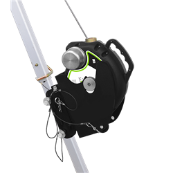 Platine universelle pour antichute à rappel automatique avec treuil de sauvetage intégré sur trépied à double poulie